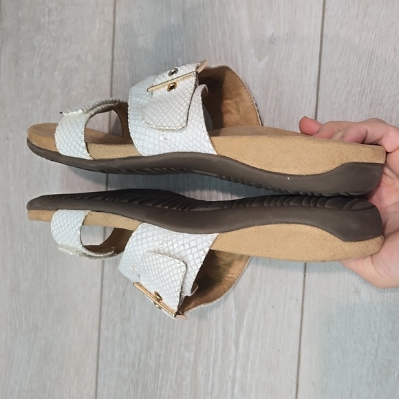 Vionic Women's Skylar Leather Strappy Sandals Flats Shoes Sz10 - Picture 7 of 9